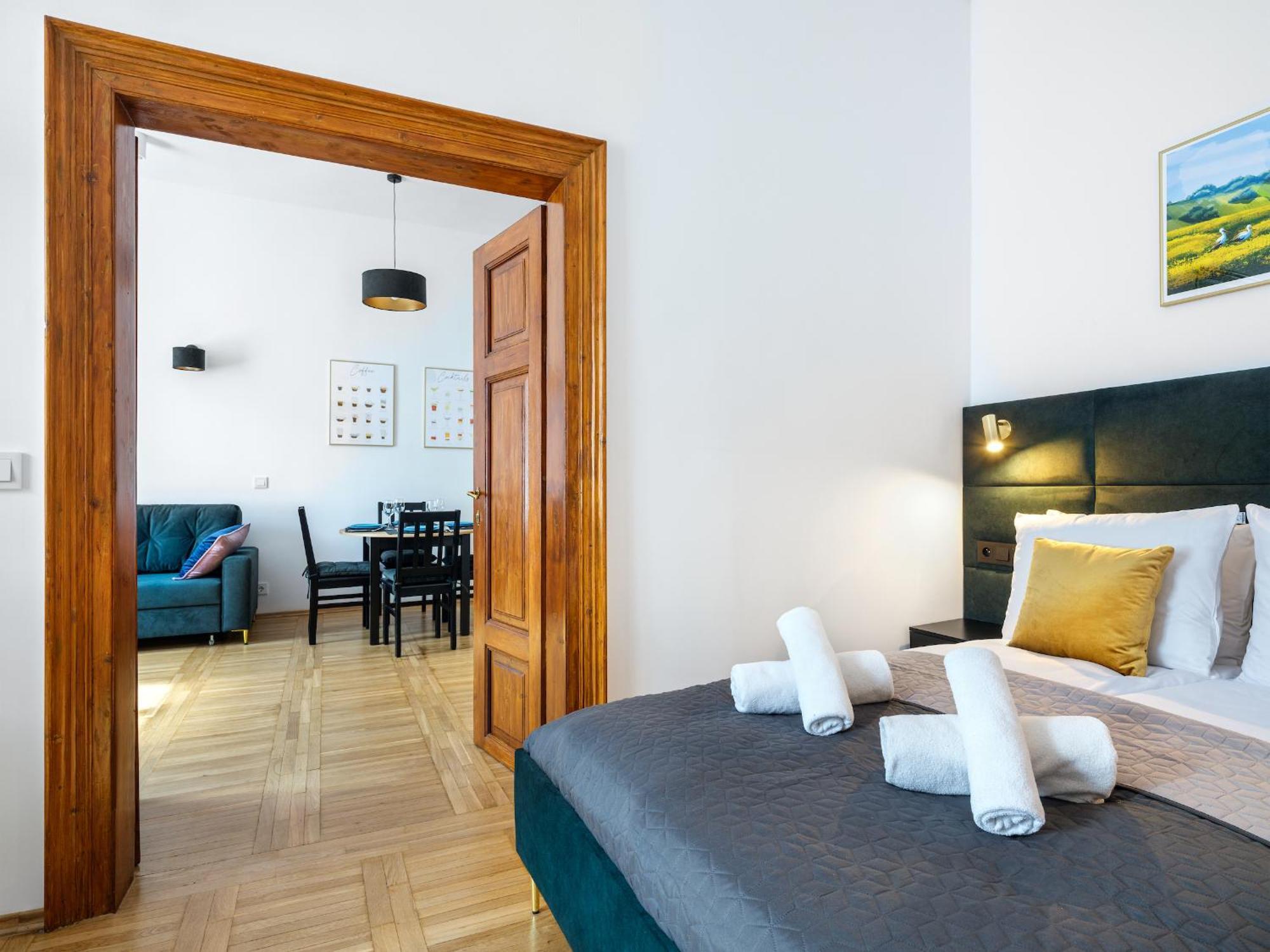 Tyzenhauz Apartments Old Town Krakow Oda fotoğraf